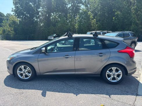 Used 2014 Ford Focus SE FWD image 9