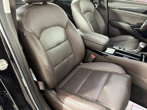 Used 2018 Kia Cadenza Limited FWD image 36