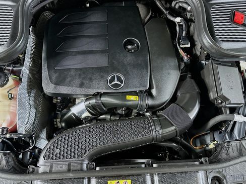 Used 2022 Mercedes-Benz GLE 350 w/ Premium Package image 12