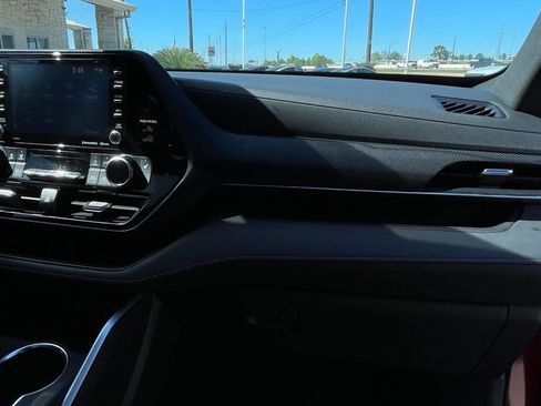 Used 2021 Toyota Highlander XSE image 33