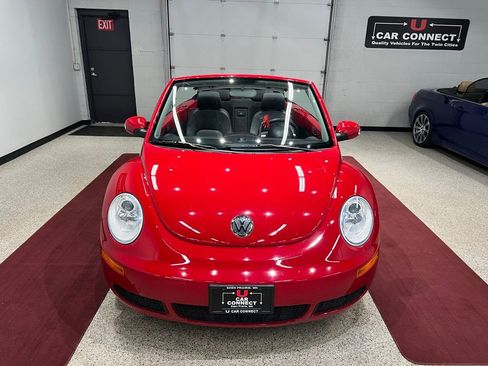 Used 2009 Volkswagen Beetle S image 6