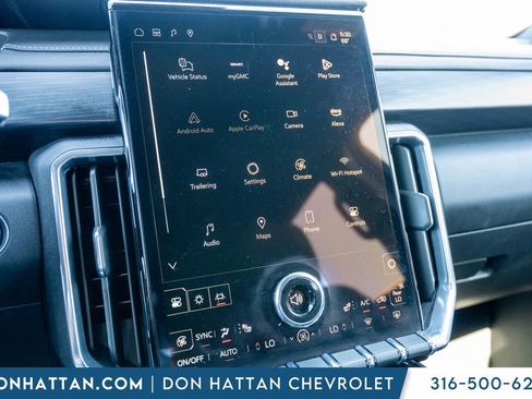 Used 2025 GMC Acadia Elevation image 9