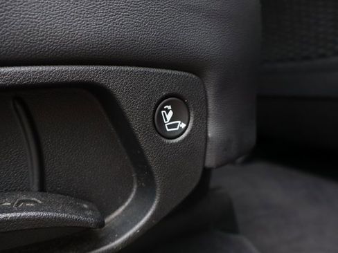 Used 2020 Kia Sorento SX image 49