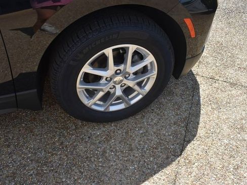 Used 2022 Chevrolet Equinox LT FWD image 15