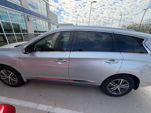 Used 2020 INFINITI QX60 Luxe w/ Essential Package image 4