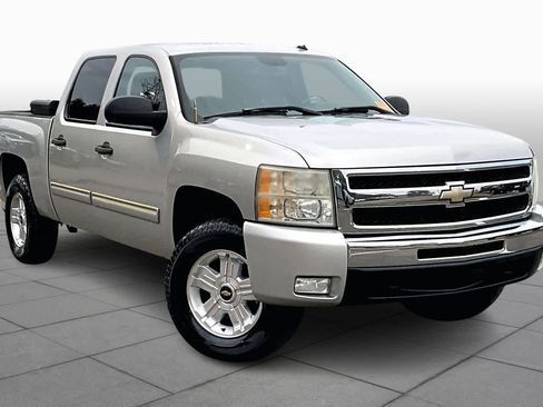 Used 2010 Chevrolet Silverado 1500 LT w/ Power Pack Plus image 2