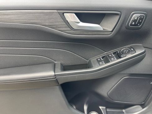 Used 2023 Ford Escape Platinum FWD image 8
