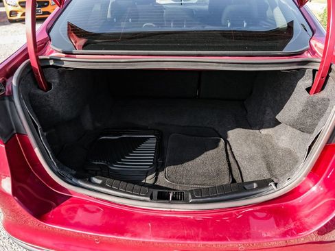 Used 2018 Ford Fusion SE w/ Fusion SE Technology Package image 49