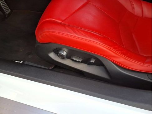 Used 2020 Chevrolet Corvette Stingray Preferred Cpe w/ 2LT Preferred Equipment Group RWD image 17