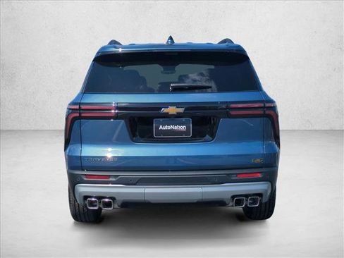 New 2026 Chevrolet Traverse LT w/ Driver Confidence Package FWD image 8