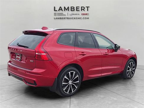 Used 2025 Volvo XC60 B5 Plus w/ Climate Package image 5