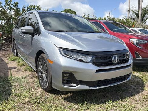 Used 2026 Honda Odyssey Touring image 1