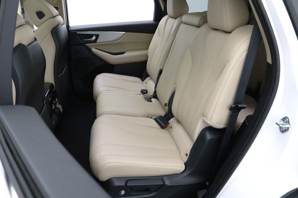 Certified 2025 Acura MDX SH-AWD image 12