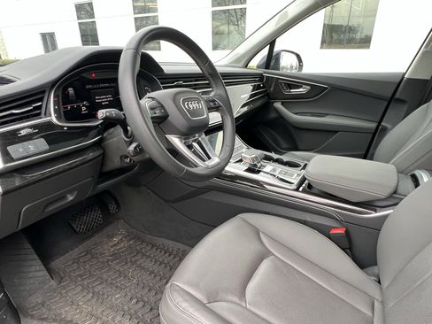 Used 2025 Audi Q7 Premium Plus w/ Premium Plus Package image 17