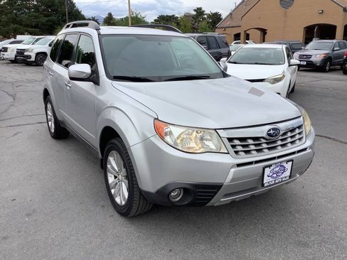 Used 2011 Subaru Forester 2.5X Limited AWD/4WD image 6