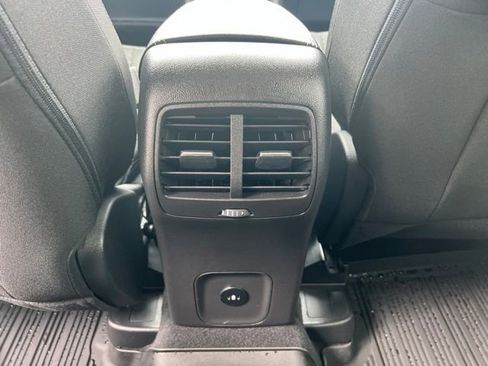Used 2024 Ford Escape Active AWD/4WD image 18