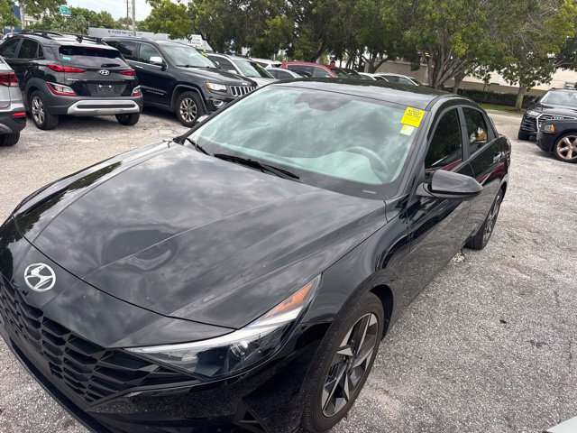 Certified 2023 Hyundai Elantra SEL w/ Convenience Package FWD image 1