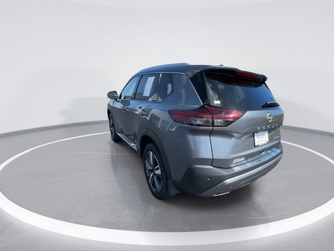 Used 2022 Nissan Rogue SL w/ SL Premium Package image 6