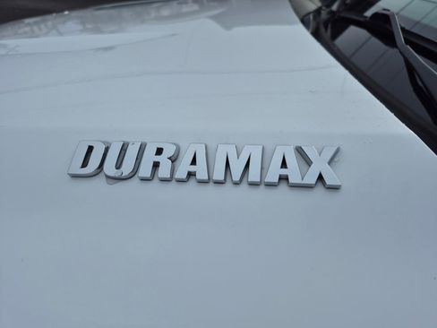 Used 2022 Chevrolet Silverado 1500 LTZ w/ LTZ Convenience Package II image 10