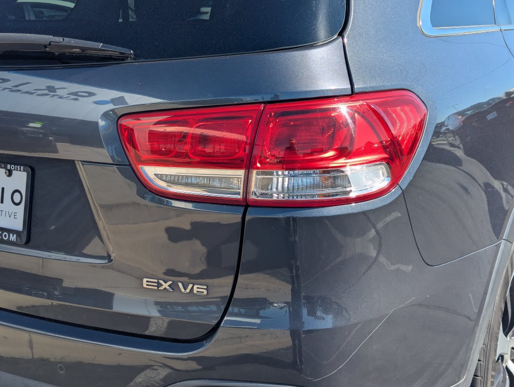 Used 2018 Kia Sorento EX AWD/4WD image 5