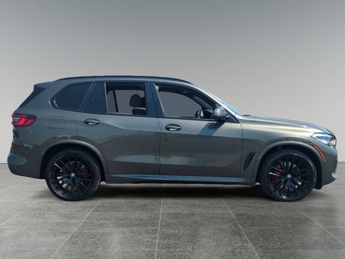 Used 2022 BMW X5 xDrive40i w/ M Sport Package image 6