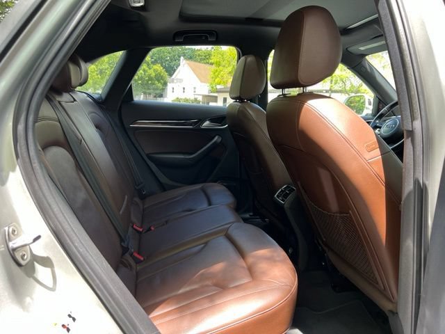Used 2016 Audi Q3 2.0T Prestige w/ Prestige Package AWD/4WD image 18