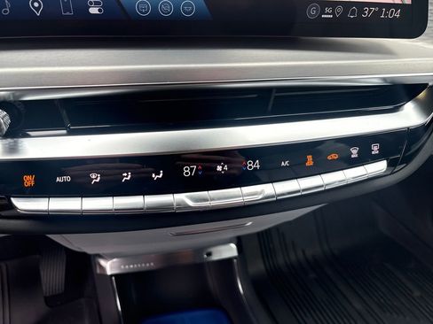 New 2025 Cadillac Lyriq Premium Luxury image 29