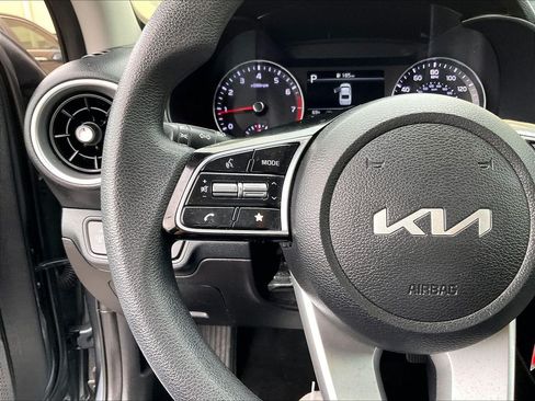 Used 2023 Kia Forte LXS w/ LXS Technology Package FWD image 22