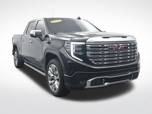 Used 2023 GMC Sierra 1500 Denali w/ Denali Reserve Package AWD/4WD image 3