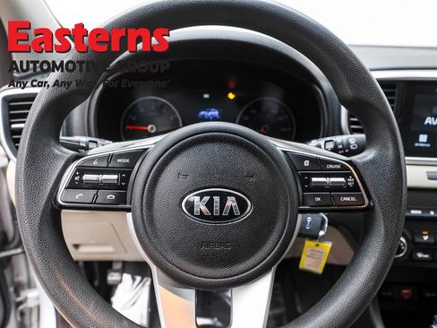 Used 2022 Kia Sportage LX image 10