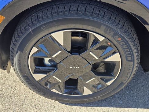 New 2026 Kia Sportage SX image 5