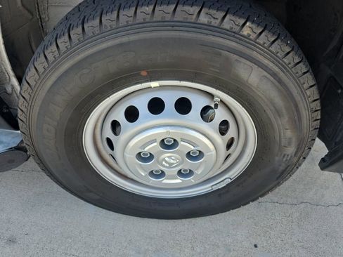 Used 2025 RAM ProMaster 2500 w/ U-Haul Equipment Group image 7