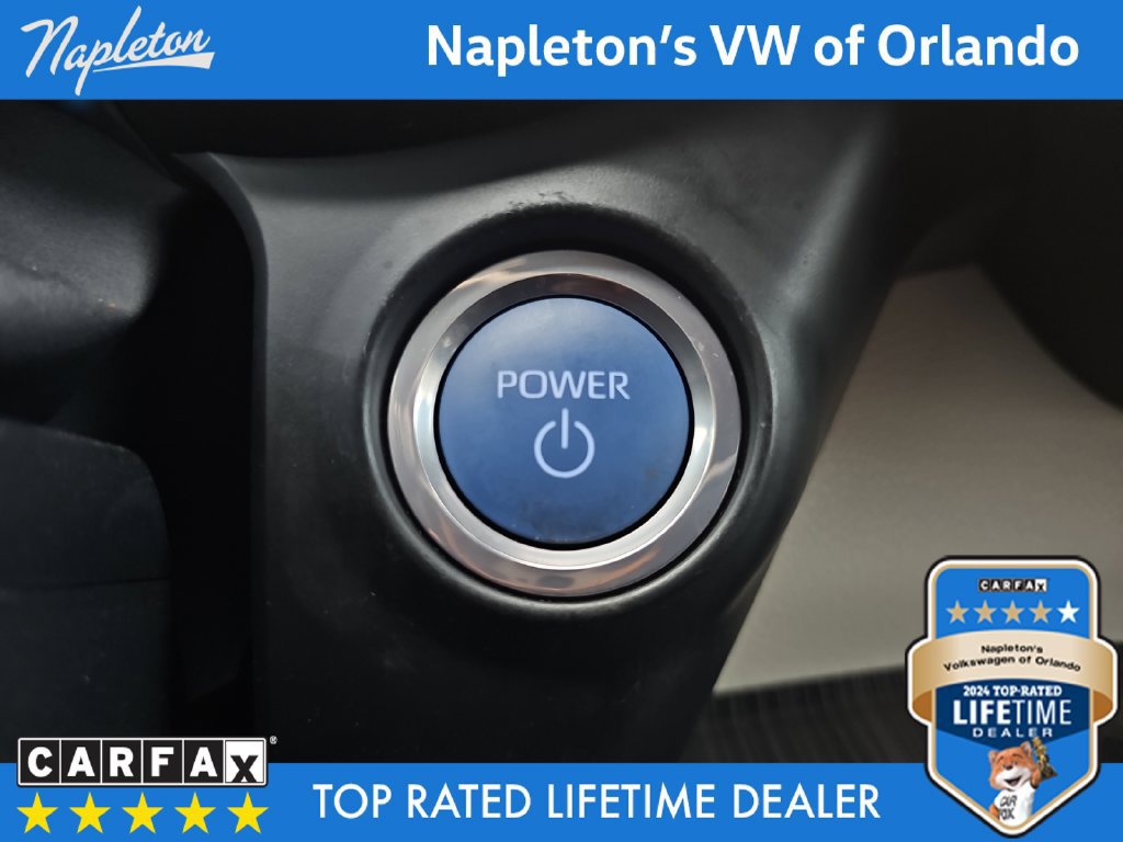 Used 2024 Toyota Sienna Platinum FWD image 19