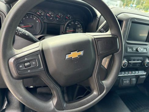 Used 2021 Chevrolet Silverado 1500 Custom image 11