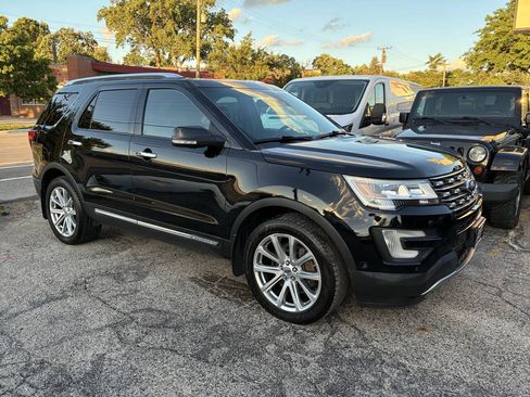 Used 2016 Ford Explorer Limited w/ Equipment Group 301A AWD/4WD image 2