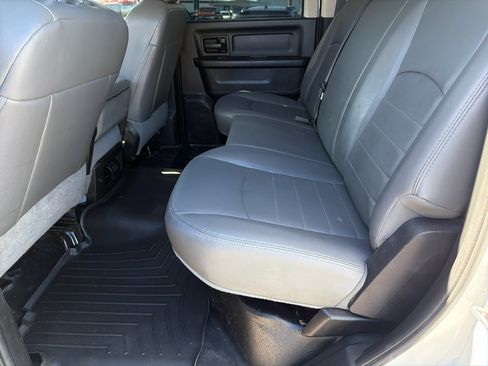 Used 2017 RAM 3500 Tradesman w/ Chrome Appearance Group image 17