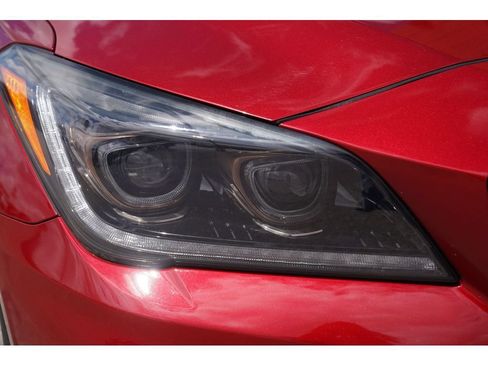 Used 2018 Genesis G80 3.3T Sport RWD image 8