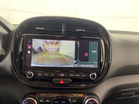 Used 2023 Kia Soul S FWD image 16