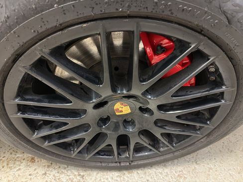 Used 2016 Porsche Cayenne GTS image 35