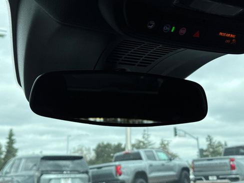 Used 2026 Chevrolet Blazer EV LT image 25