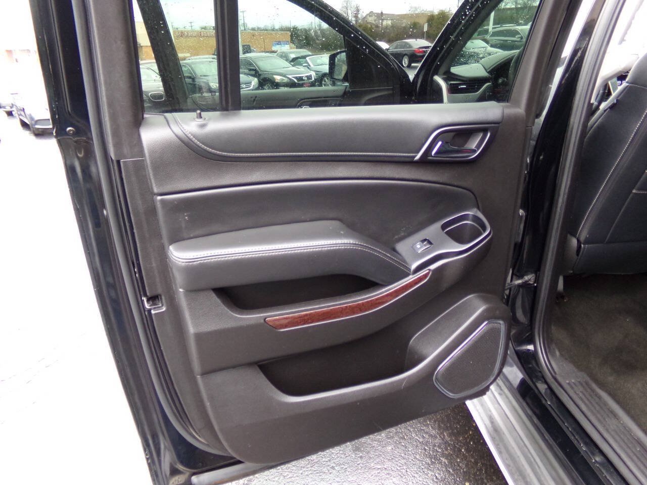 Used 2016 GMC Yukon XL SLE AWD/4WD image 11