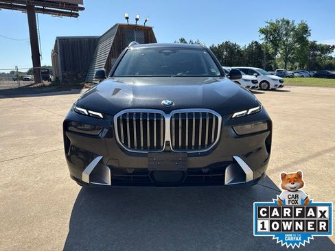 Used 2025 BMW X7 xDrive40i AWD/4WD image 2