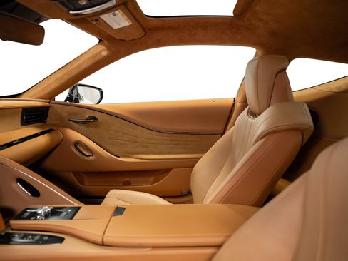 Used 2025 Lexus LC 500 Coupe image 54