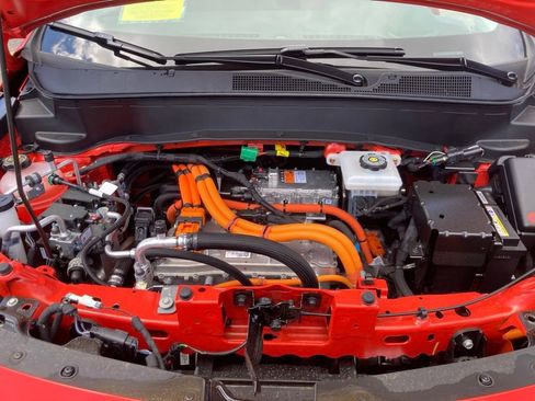 New 2027 Chevrolet Bolt RS w/ Technology Package FWD image 28