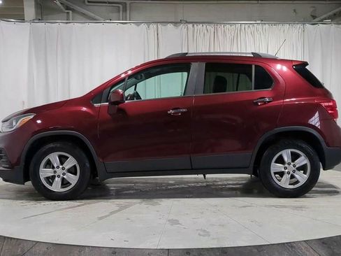 Used 2017 Chevrolet Trax LT w/ Driver Confidence Package image 6
