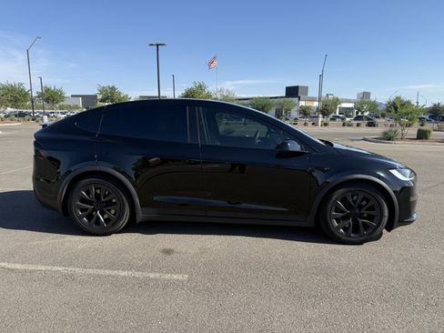Used 2023 Tesla Model X AWD/4WD image 4
