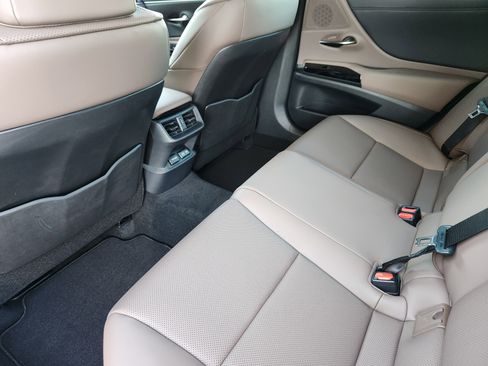 New 2025 Lexus ES 350 w/ Premium Package image 21