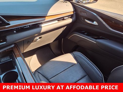 Used 2021 Cadillac Escalade Premium Luxury w/ Performance Package image 11