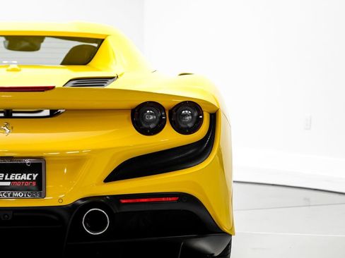 Used 2022 Ferrari F8 Tributo RWD image 46