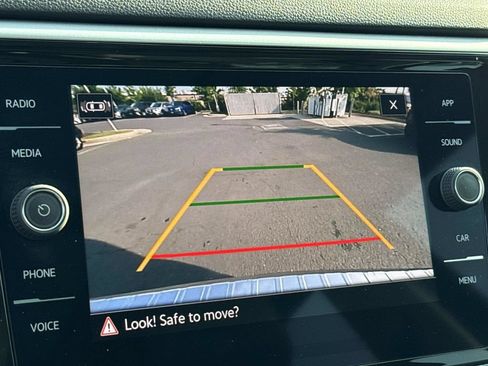 Used 2023 Volkswagen Atlas SE w/ Panoramic Sunroof Package AWD/4WD image 15